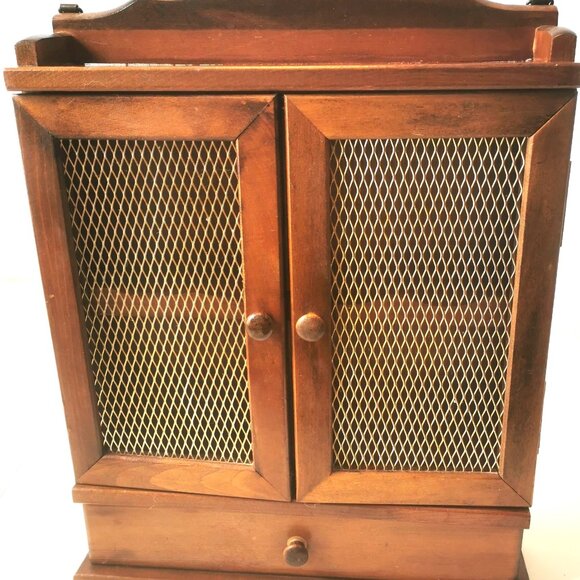 1960s Mini Curio Wood Cabinet Spice Rack Display Mesh Vintage Figurines Included - Picture 5 of 8